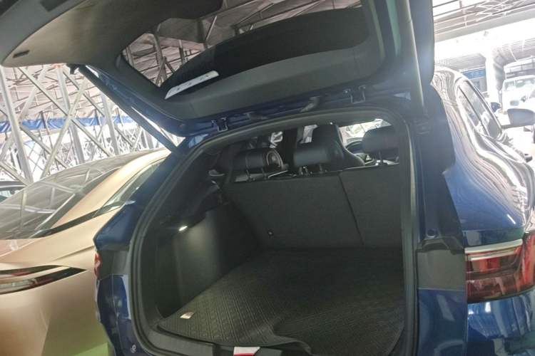 Used BYD Song PLUS New Energy 2021 DM-i 110KM Flagship PLUS Trunk