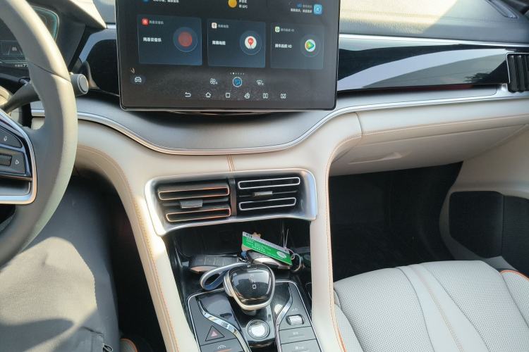 Used BYD Song PLUS New Energy 2021 DM-i 51KM Prestige Model Audio And AC Panel