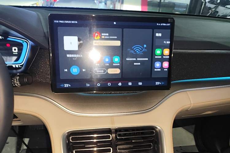 Used BYD Song PLUS New Energy 2021 DM-i 110KM Flagship Model Audio And AC Panel