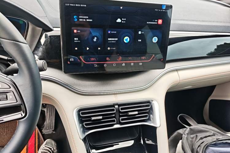 Used BYD Song PLUS New Energy 2021 DM-i 110KM Flagship Model Audio And AC Panel