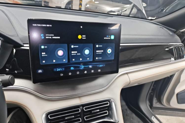 Used BYD Song PLUS New Energy 2021 EV Flagship Model Audio And AC Panel