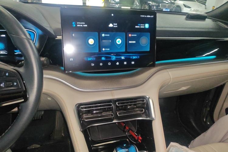 Used BYD Song PLUS New Energy 2021 DM-i 110KM Flagship Model Audio And AC Panel