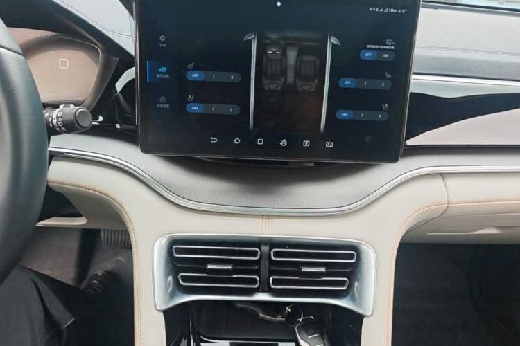 Used BYD Song PLUS New Energy 2021 DM-i 51KM Prestige Model Audio And AC Panel