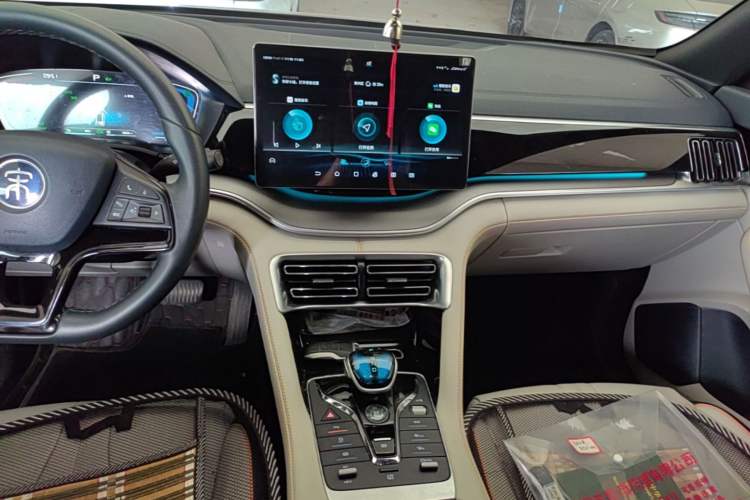 Used BYD Song PLUS New Energy 2021 DM-i 110KM Flagship Model Audio And AC Panel