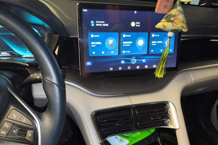 Used BYD Song PLUS New Energy 2021 EV Deluxe Model Audio And AC Panel