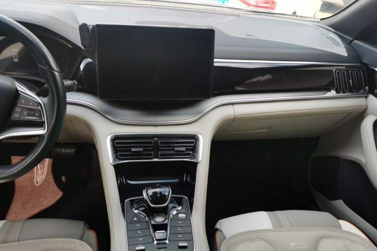 Used BYD Song PLUS New Energy 2021 EV Executive Model Audio And AC Panel