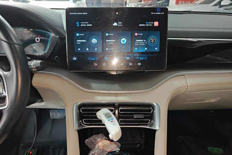 Used BYD Song PLUS New Energy 2021 EV Flagship Model Audio And AC Panel