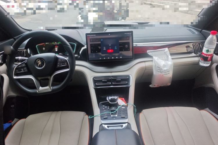 Used BYD Song PLUS New Energy 2021 EV Flagship Model Center Console