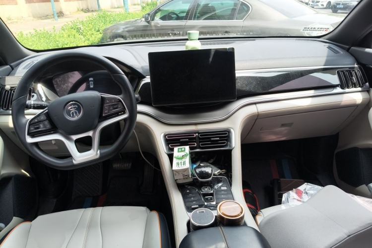 Used BYD Song PLUS New Energy 2021 EV Deluxe Model Center Console