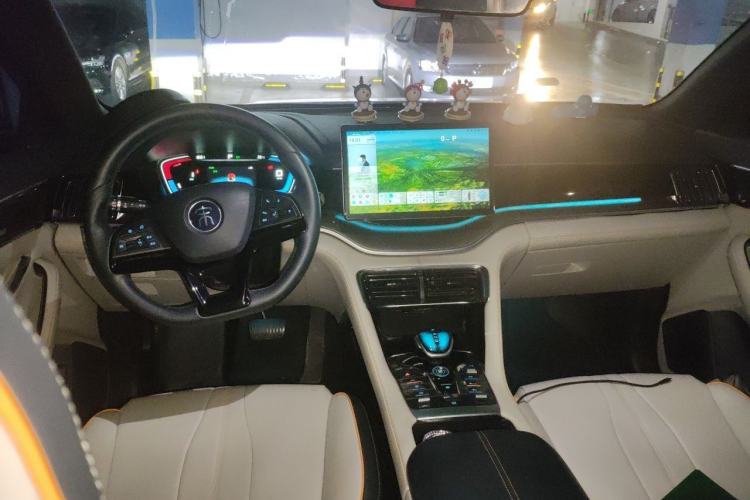 Used BYD Song PLUS New Energy 2021 DM-i 110KM Flagship Model Center Console
