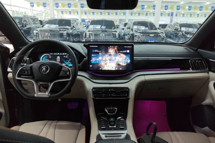 Used BYD Song PLUS New Energy 2021 DM-i 110KM Flagship PLUS Center Console