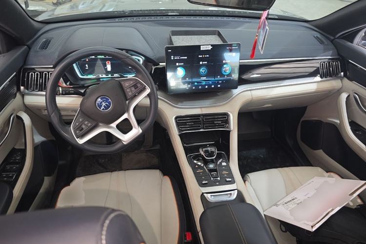 Used BYD Song PLUS New Energy 2021 EV Deluxe Model Center Console
