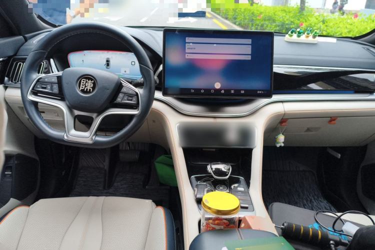 Used BYD Song PLUS New Energy 2021 DM-i 110KM Flagship PLUS 5G Edition Center Console