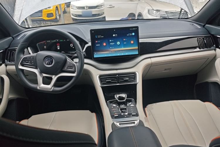 Used BYD Song PLUS New Energy 2021 EV Deluxe Model Center Console