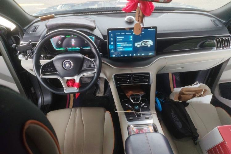 Used BYD Song PLUS New Energy 2021 EV Deluxe Model Center Console