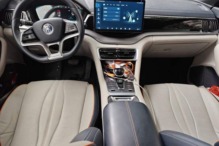 Used BYD Song PLUS New Energy 2021 DM-i 110KM Flagship PLUS Center Console
