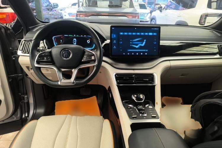 Used BYD Song PLUS New Energy 2021 DM-i 51KM Prestige Model Center Console