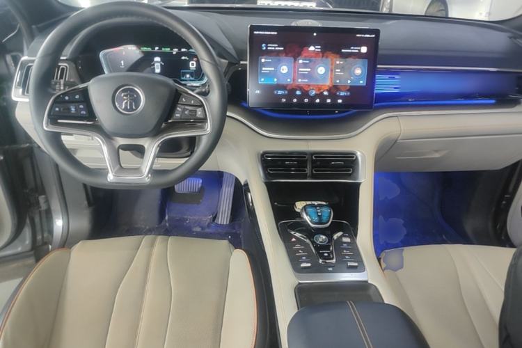 Used BYD Song PLUS New Energy 2021 EV Deluxe Model Center Console