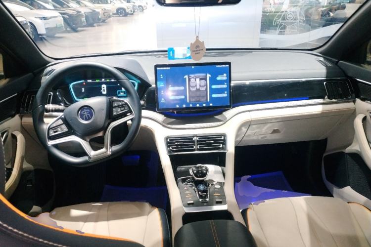 Used BYD Song PLUS New Energy 2021 DM-i 110KM Flagship PLUS Center Console