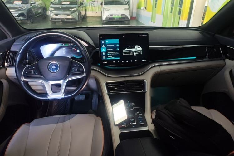 Used BYD Song PLUS New Energy 2021 EV Deluxe Model Center Console