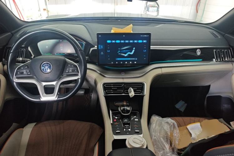 Used BYD Song PLUS New Energy 2021 EV Deluxe Model Center Console