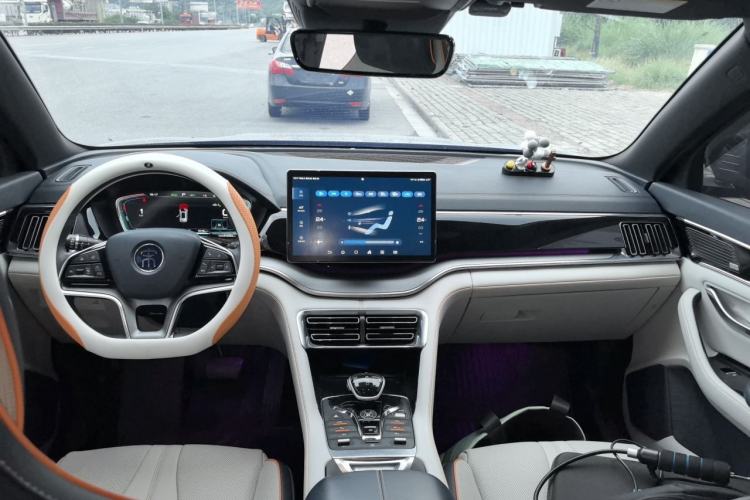 Used BYD Song PLUS New Energy 2021 DM-i 110KM Flagship PLUS Center Console