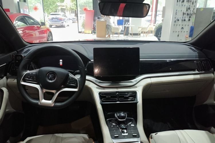 Used BYD Song PLUS New Energy 2021 EV Deluxe Model Center Console