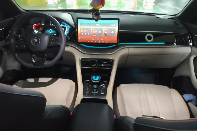 Used BYD Song PLUS New Energy 2021 DM-i 110KM Flagship Model Center Console