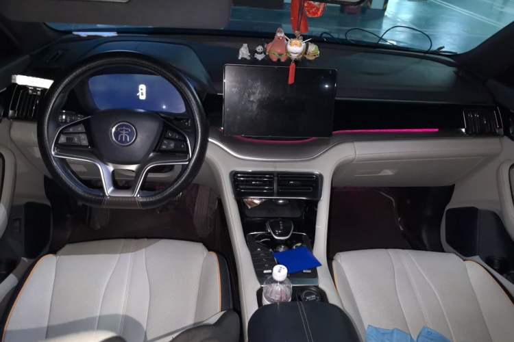 Used BYD Song PLUS New Energy 2021 DM-i 110KM Flagship PLUS Center Console