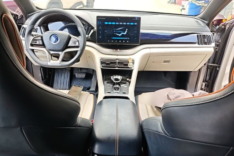 Used BYD Song PLUS New Energy 2021 EV Flagship Model Center Console