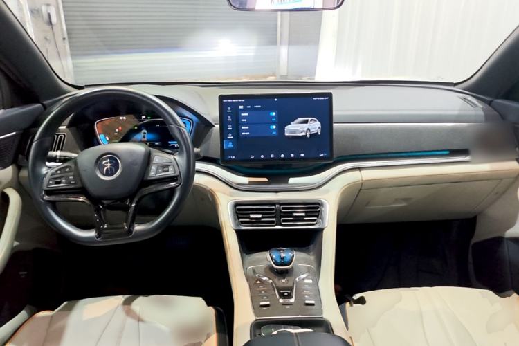 Used BYD Song PLUS New Energy 2021 DM-i 110KM Flagship Model Center Console
