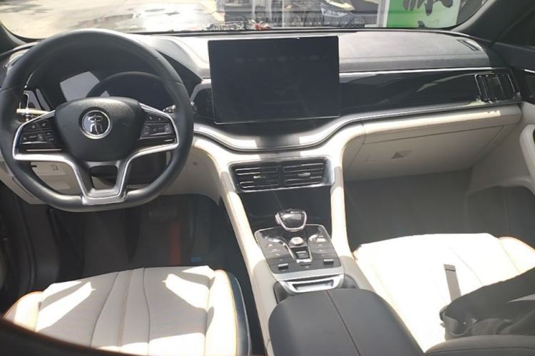 Used BYD Song PLUS New Energy 2021 DM-i 110KM Flagship PLUS Center Console
