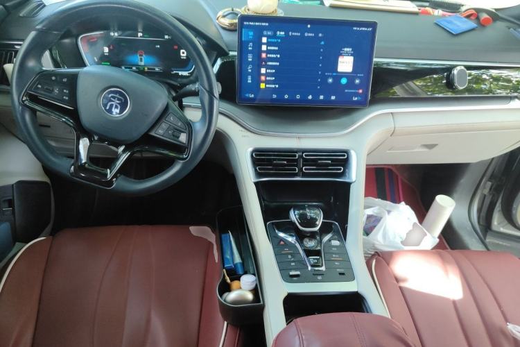 Used BYD Song PLUS New Energy 2021 DM-i 110KM Flagship Model Center Console