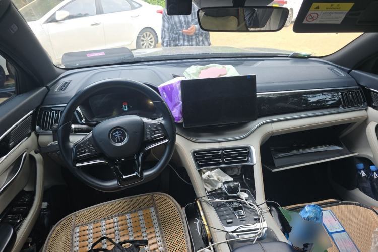 Used BYD Song PLUS New Energy 2021 DM-i 110KM Flagship Model Center Console