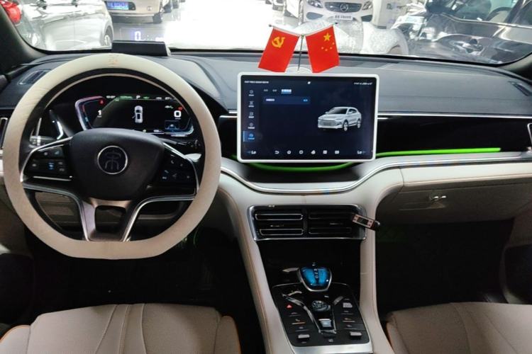 Used BYD Song PLUS New Energy 2021 DM-i 110KM Flagship PLUS Center Console