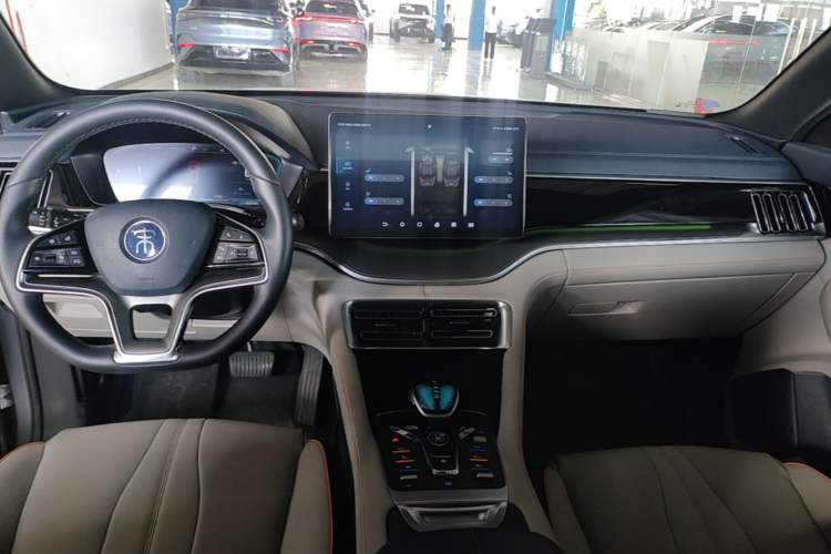 Used BYD Song PLUS New Energy 2021 DM-i 110KM Flagship PLUS Center Console