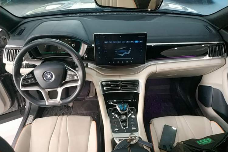 Used BYD Song PLUS New Energy 2021 DM-i 110KM Flagship PLUS Center Console