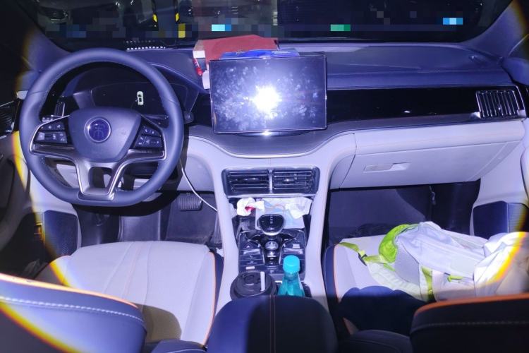 Used BYD Song PLUS New Energy 2021 DM-i 110KM Flagship PLUS Center Console