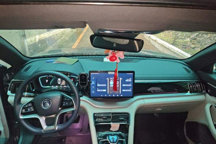 Used BYD Song PLUS New Energy 2021 DM-i 110KM Flagship PLUS Center Console
