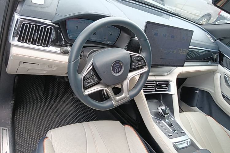 Used BYD Song PLUS New Energy 2021 DM-i 110KM Flagship PLUS Center Console