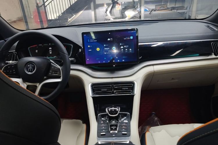 Used BYD Song PLUS New Energy 2021 EV Deluxe Model Center Console