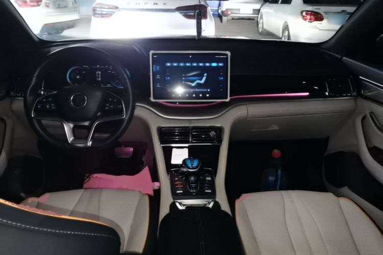 Used BYD Song PLUS New Energy 2021 DM-i 51KM Prestige Model Center Console