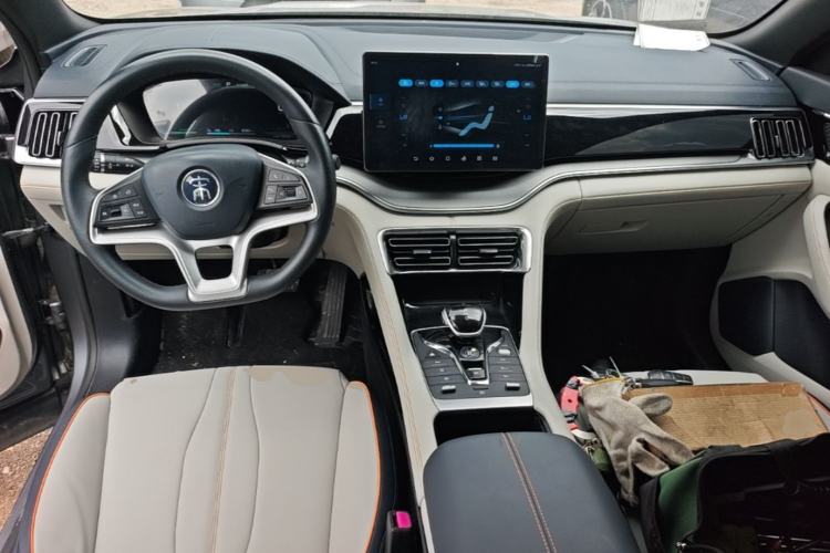 Used BYD Song PLUS New Energy 2021 EV Deluxe Model Center Console