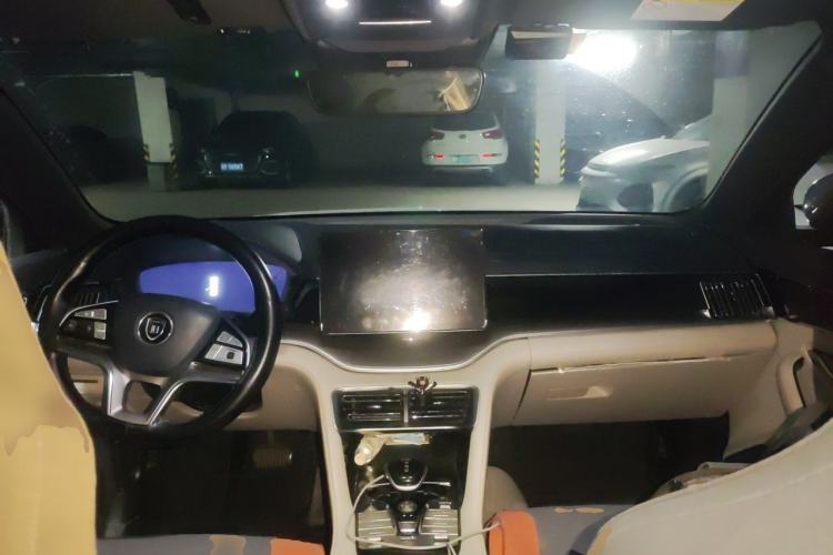Used BYD Song PLUS New Energy 2021 EV Flagship Model Center Console