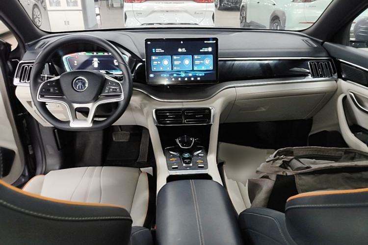 Used BYD Song PLUS New Energy 2021 EV Deluxe Model Center Console