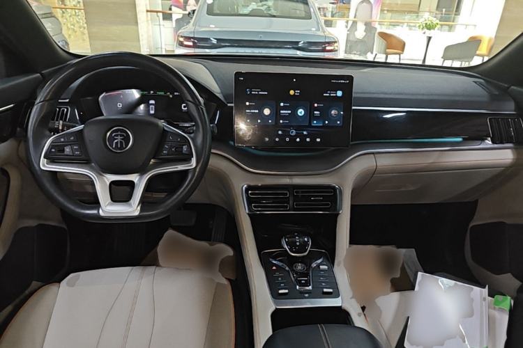 Used BYD Song PLUS New Energy 2021 EV Deluxe Model Center Console