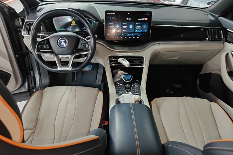Used BYD Song PLUS New Energy 2021 EV Flagship Model Center Console
