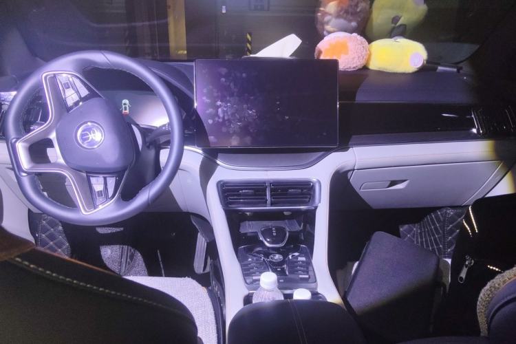 Used BYD Song PLUS New Energy 2021 DM-i 110KM Flagship PLUS Center Console