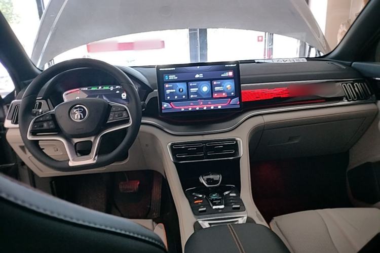 Used BYD Song PLUS New Energy 2021 EV Flagship Model Center Console