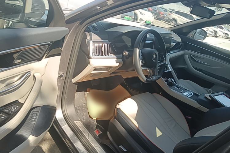 Used BYD Song PLUS New Energy 2021 DM-i 110KM Flagship PLUS Driver Seat